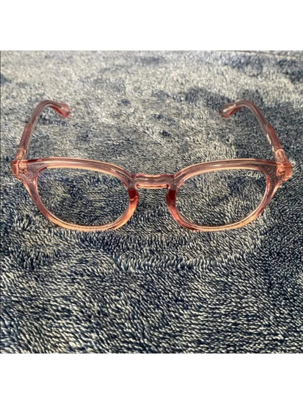 Quay Australia Walk On Blue Light Blocker Glasses Pink Transparent Frames $80
